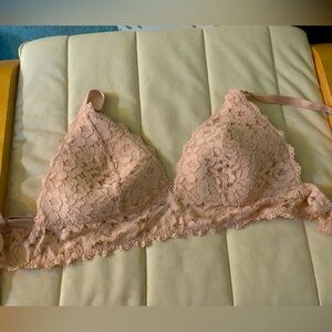 Momanda clip down nursing bra 38DD.  Only tried on.